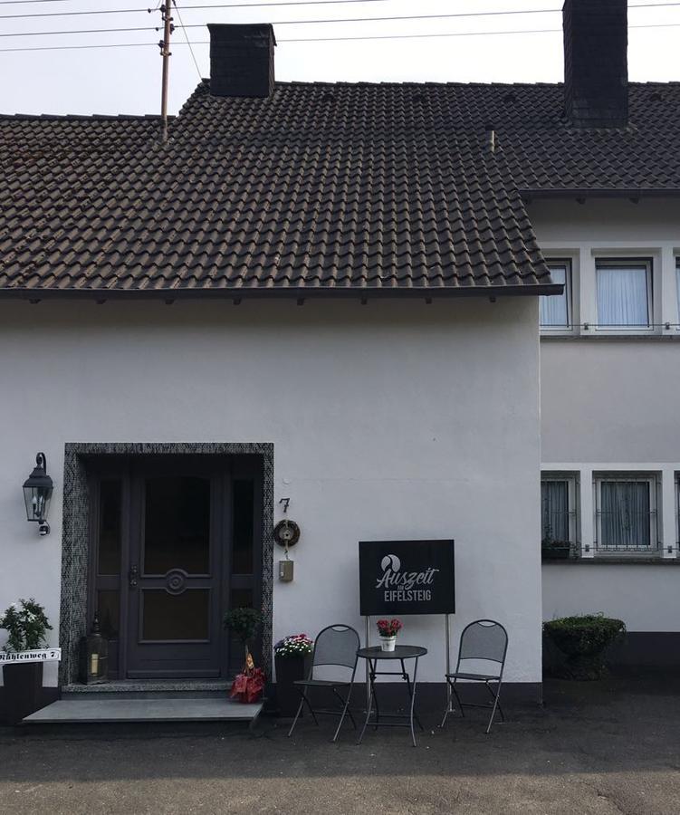 Hotel Auszeit Am Eifelsteig Daun Exterior foto